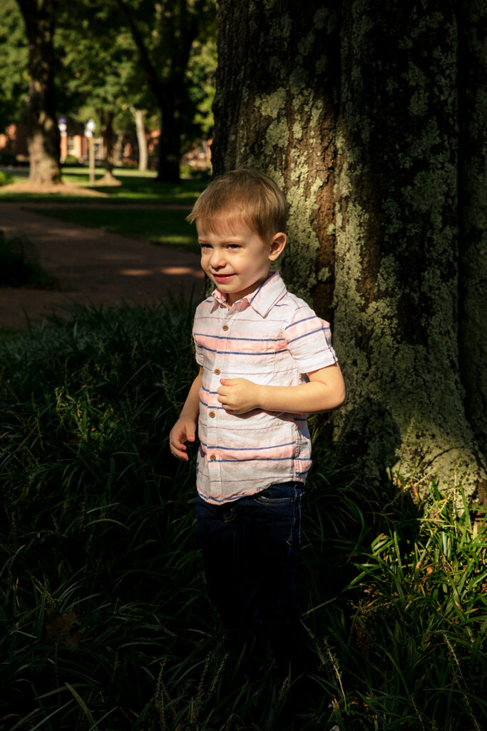 Kid portrait by Asheville Photographer Dawn E Roscoe